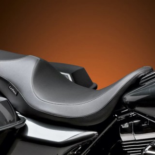 LE PERA VILLAIN SMOOTH SEAT HARLEY TOURING 08-19