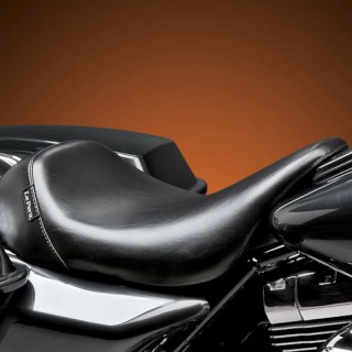 LE PERA BARE BONES SMOOTH SEAT HARLEY TOURING 02-07 WITH PYO/BAGGER NATION GAS TANK