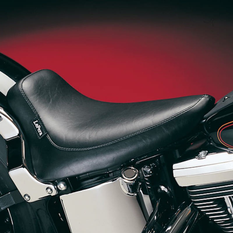LE PERA SILHOUETTE SMOOTH SOLO SEAT HARLEY SOFTAIL 00-07