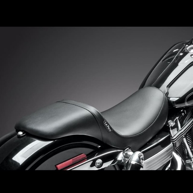 SELLA LE PERA DAYTONA LONG LEGS SMOOTH SEAT HARLEY DYNA - RETRO