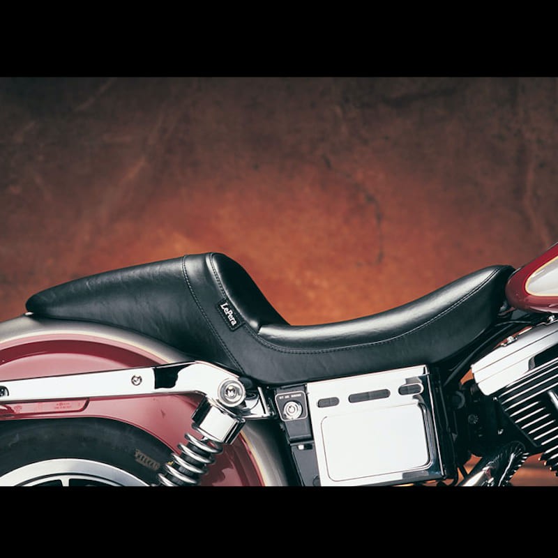 LE PERA DAYTONA SPORT SMOOTH SEAT HARLEY DYNA