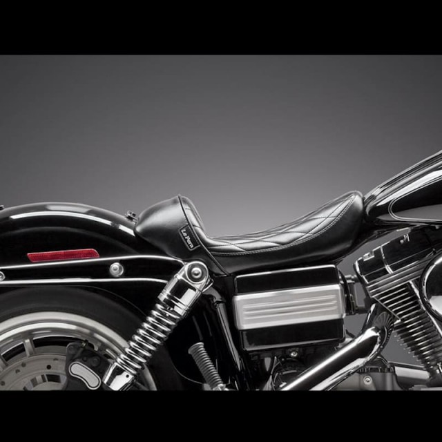 SELLA LE PERA STUBS CAFE DIAMOND SOLO SEAT HARLEY DYNA - LATO