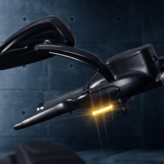 FRECCE LED ANTERIORI HEINZ BIKES NERE PER HARLEY TOURING 2009-2013 CON FRIZIONE A CAVO - DETTAGLIO