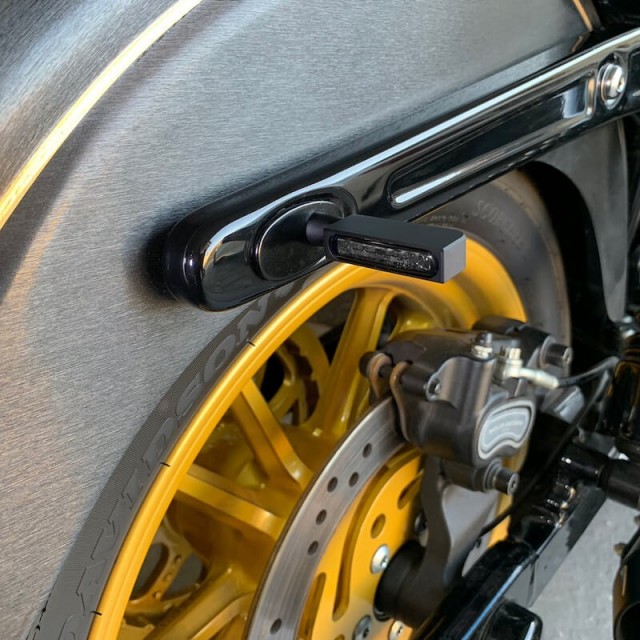 HEINZ BIKES BLOKK-LINE LED BLACK TURN SIGNALS WITH POSITION LIGHTS FOR HARLEY LIVEWIRE 21-22 - INSTALLED