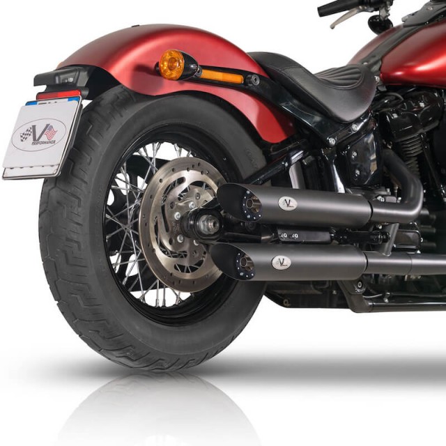 TERMINALI V-PERFORMANCE EURO 5 NERI SLIP-ON SLASH CUT PER HARLEY DAVIDSON SOFTAIL 21-22 - DETTAGLIO
